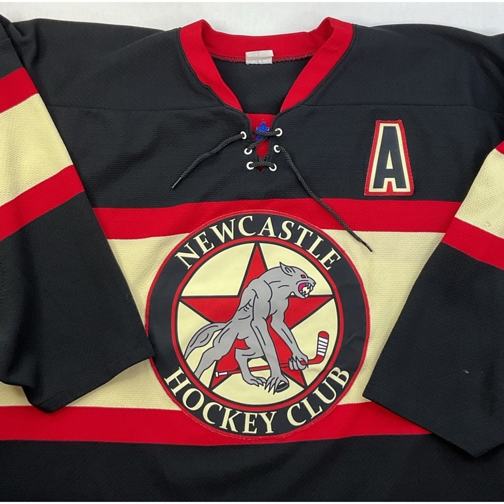 Vintage Athletic Knit AK Newcastle Hockey Club Jersey Dixon #3 Canada Made Sz L